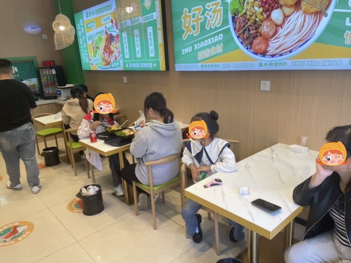 選擇螺螄粉加盟大概需要多少錢(qián)呢？螺螄粉加盟費(fèi)對(duì)比