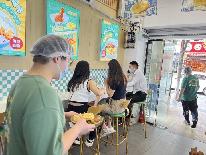 想創業又沒有好的創業項目？朱小小螺螄粉加盟